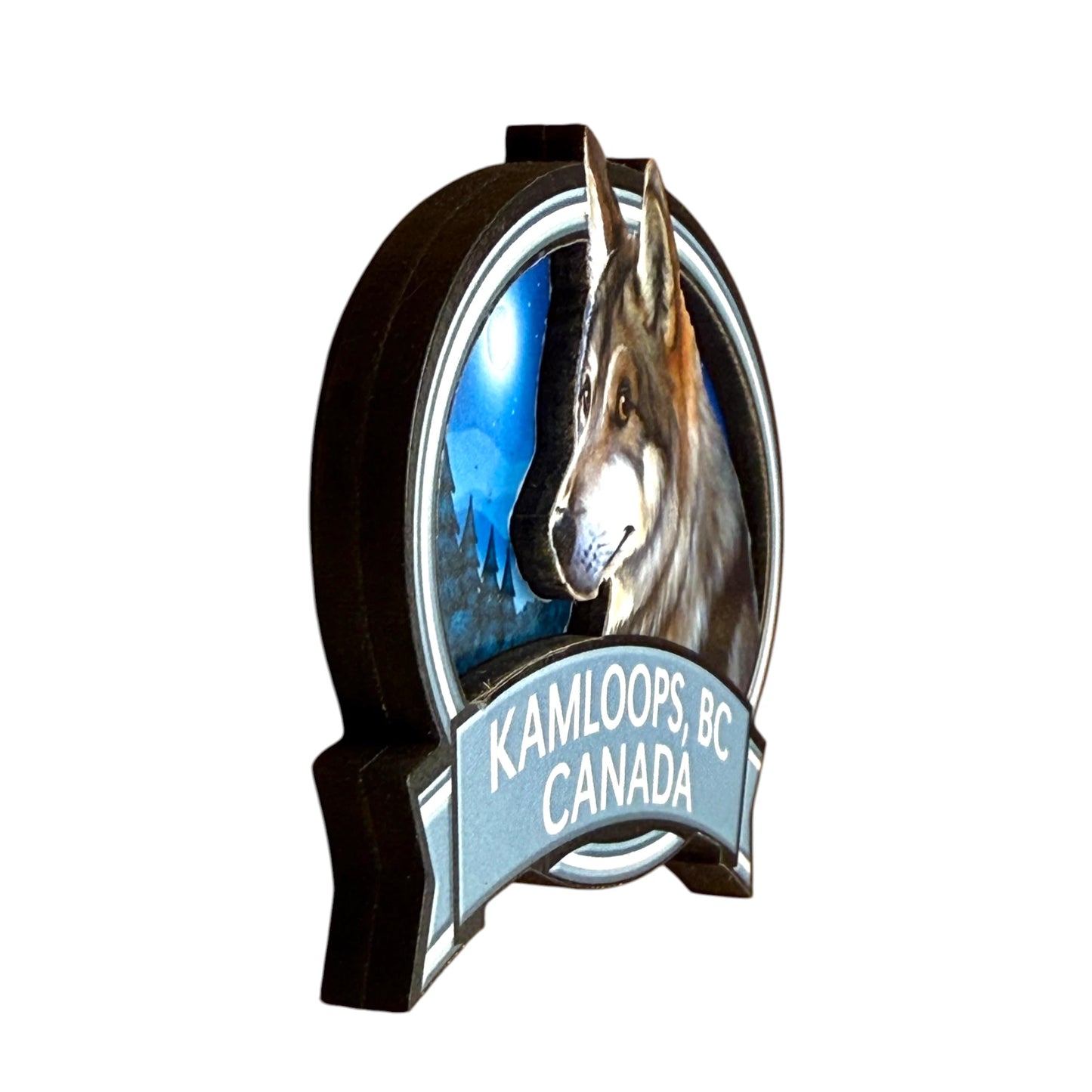 Kamloops 2D Magnet Wolf