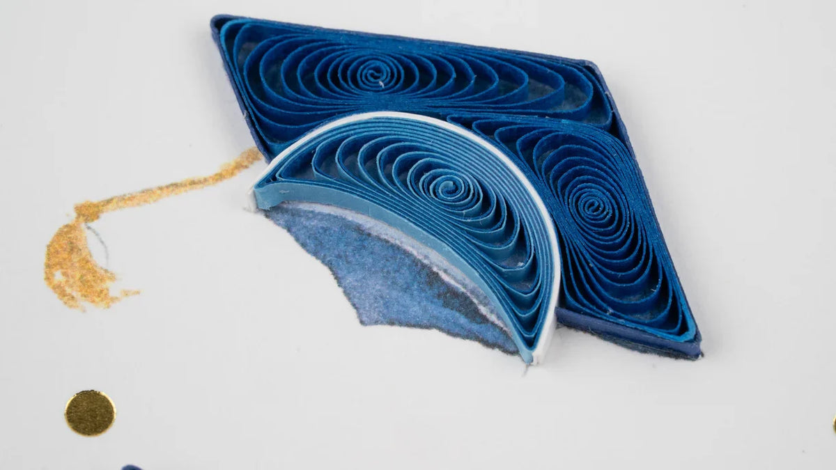 Quilled Congrats Grad Caps Greeting Card
